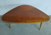 Stol iz 1970-tih godina