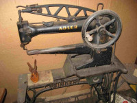 Šivača postolarska mašina Adler sa Singer postoljem