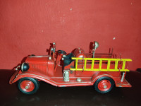 Vatrogasno vozilo - kamion - 25 cm