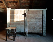 Starinska škrinja, vrlo velika, stara hrastovina, kvalitetna izrada