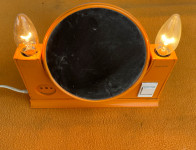 Vintage ogledalo za šminkanje