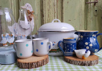 Vintage kućanski predmeti za svakodnevnu upotrebu, ukras ili kolekciju