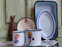 Vintage kućanski predmeti za upotrebu, ukras ili kolekciju