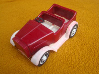 Vintage plastični auto