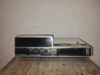 Vintage radio budilnik Nordmende Strato-Clock, iz 1970-ih godina,