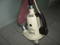 Vintage usisavač AEG Vampyrette 1956.g