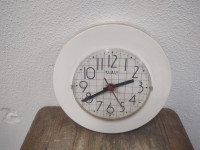 Vintage zidni sat marke Weimar Quartz,DDR