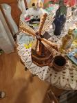 Vjetrenjača mlin napravljen od drva maketa rucni rad jedinstven rad