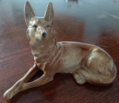 vuk - porculanska figura