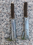 Hisense Gorenje 827733 šarka srednjak hinge shaft