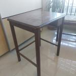 Stariji  manji stol