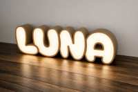 Personalizirani svjetleći natpisi i imena