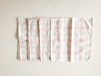 4 bijele pamučne šivane platnene salvete - tabletića sa karo uzorkom