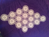 Mali heklani stoljnjak