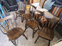 5 drvenih stolica
