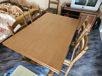 Blagavaonski stol i 6 stolica