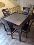 Kuhinjski stol i četiri stolice