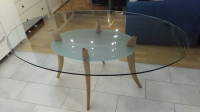Stakleni stol ovalni