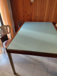 Stakleni stol na razvlacenje i stolice