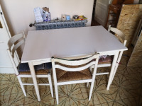 Stol i 3 stolice