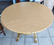 stol od bambusa