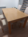 Stol sa četiri stolice