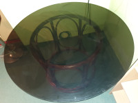 Stol stakleni okrugli vž