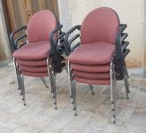 Uredske stolice, čvrste i komotne, željezne noge