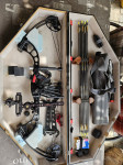 Compound bow set / Profesionalni luk i strijele u setu