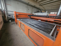 Stroj za lasersko rezanje CO2