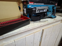 Makita dfr550z