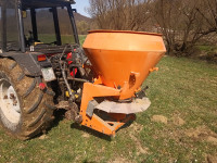 Trosač za umetno gnojilo RAUCH SA 360