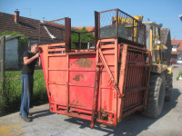 DJELOVI HIDRAULIKE RAZNI  PRODAJEM  ILI  MJENJAM