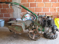 Prodaje se motokultivator Lombardini