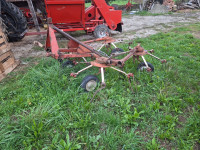 razbacivac sijena,pauk