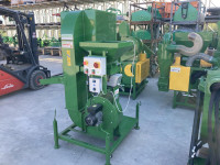 STROJ ZA ČIŠĆENJE SVIH ORAŠASTIH PLODOVA ODVAJANJE  LJUSKE OD JEZGRE