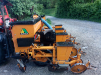 Pneumatska sijačica za kukuruz 4 reda