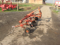 PAUK RAZBACIVAČ ZA SJENO 4 GLAVE  PRODAJEM  ILI MJENJAM