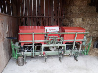 pneumatska sijačica za kukuruz Nodet