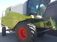 RABLJENI KOMBAJN CLAAS AVERO 240