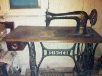 SINGER MAŠINA ZA ŠIVANJE