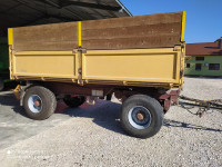 Prikolica Kassbohrer trostrani kiper