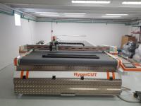 CNC HyperCUT 2040 - stroj za krojenje u tekstilnoj industriji