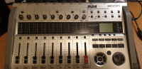 Zoom R24 24 kanalni recorder, audio interface, sampler,daw kontroler