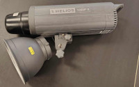 Helios 1000P II studio flash