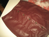 BORDO KOŽNA SUKNJA VEL. M - NOVO