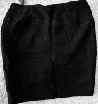 Mini crna suknja vel M (86 struk) malo svetlucava NOVO fino Italy