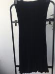 Prekrasna crna suknja, S