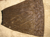 SUKNJA NA GUMU VEL. UNI - NOVO