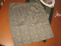 SUKNJA ZMIJSKI UZORAK vel.38 - NOVO